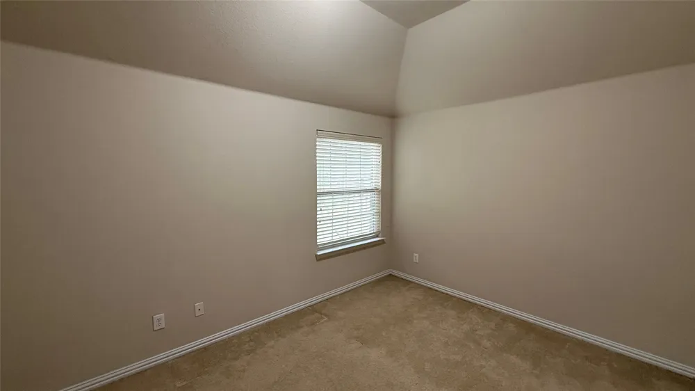 1524 Somerset Road Lewisville, TX 75067