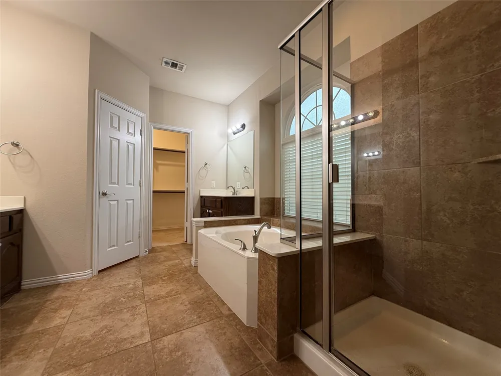 1524 Somerset Road Lewisville, TX 75067
