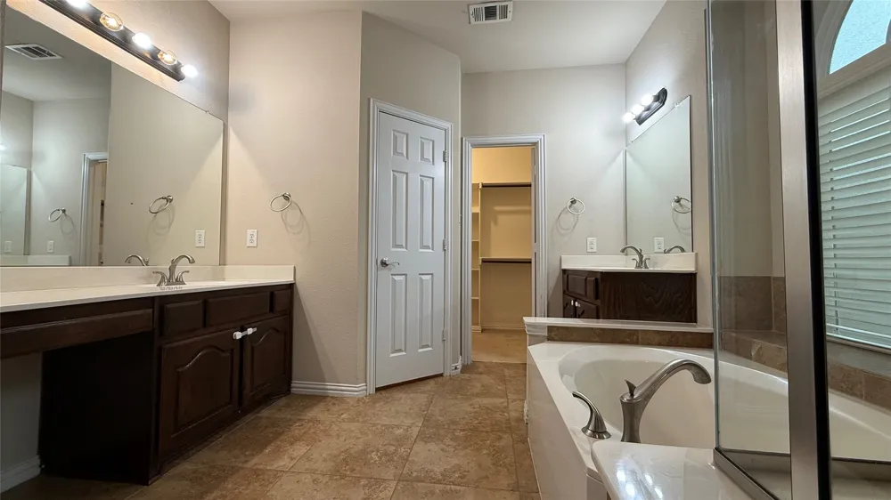 1524 Somerset Road Lewisville, TX 75067