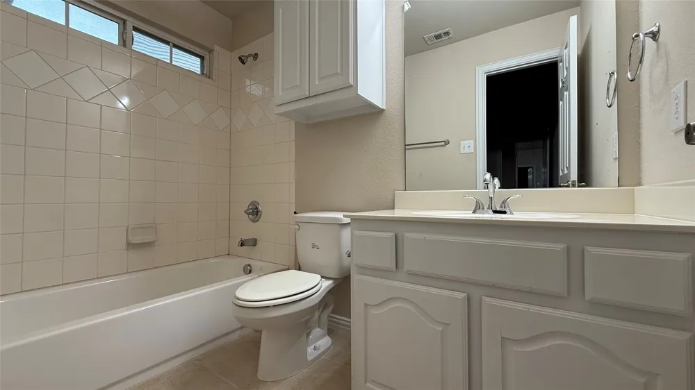 1524 Somerset Road Lewisville, TX 75067