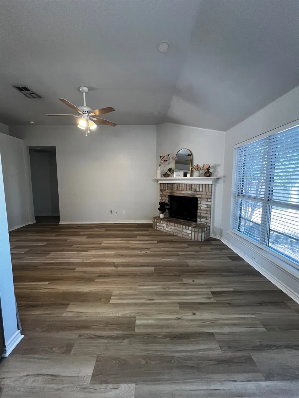 1309 Indian Wells Trail Midlothian, TX 76065