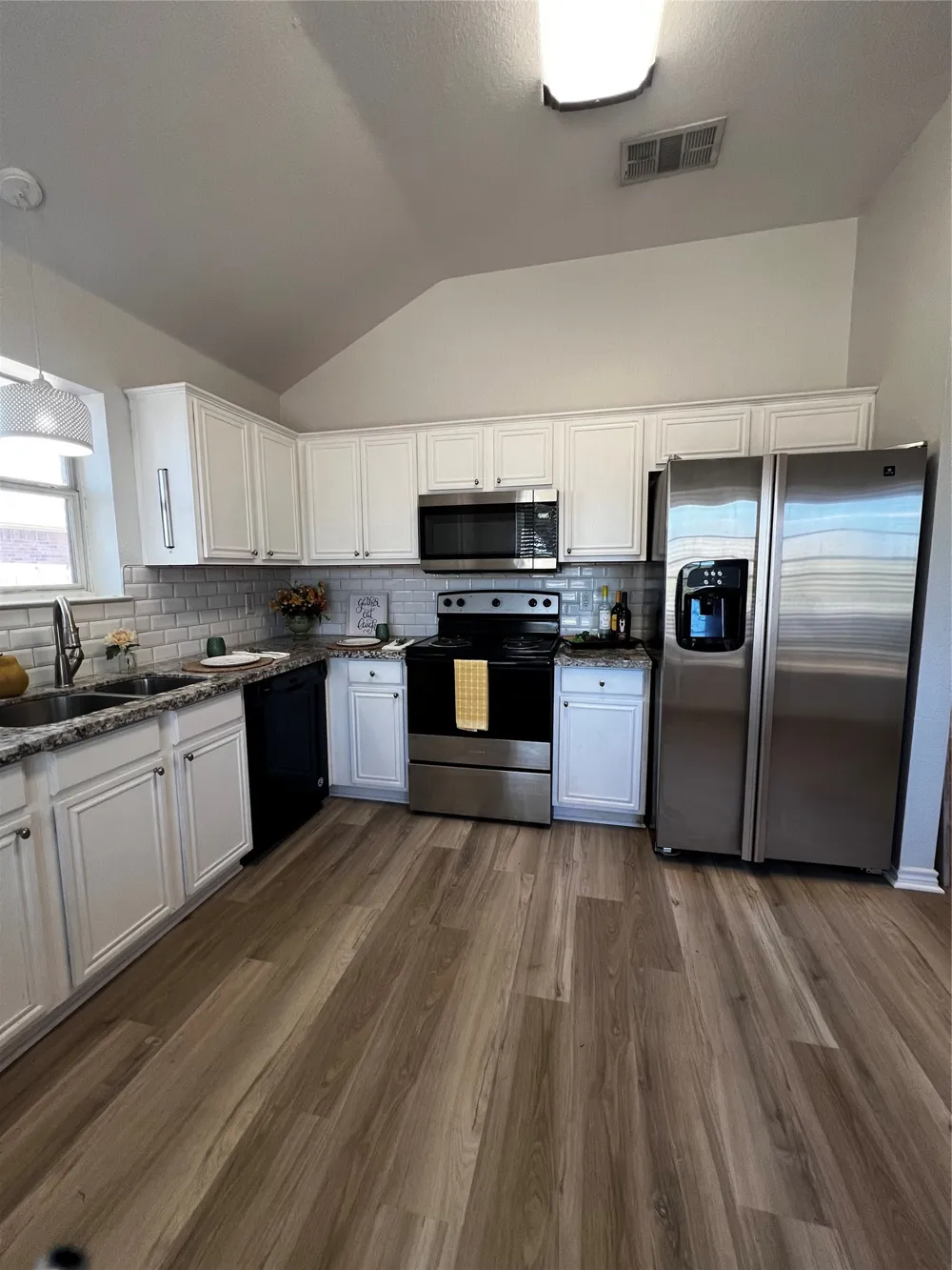 1309 Indian Wells Trail Midlothian, TX 76065
