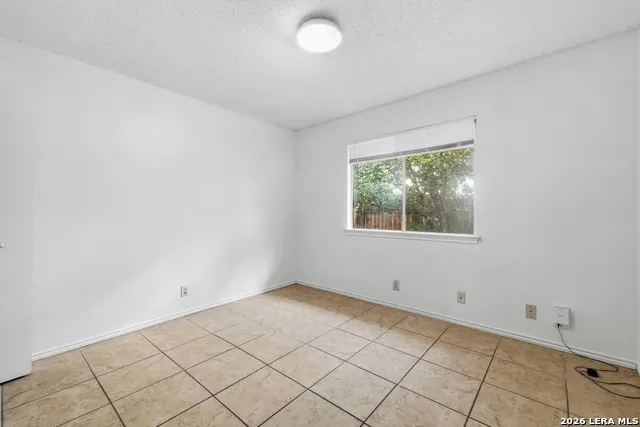 8918 FALL RIVER DR San Antonio, TX 78250