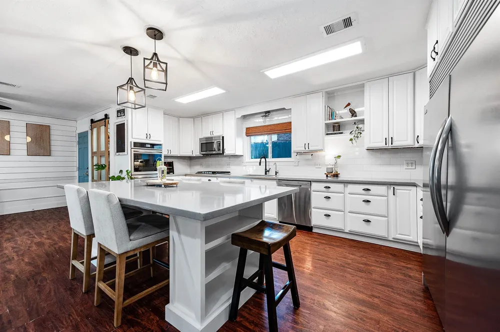 6513 Golf Crest Drive Galveston, TX 77551