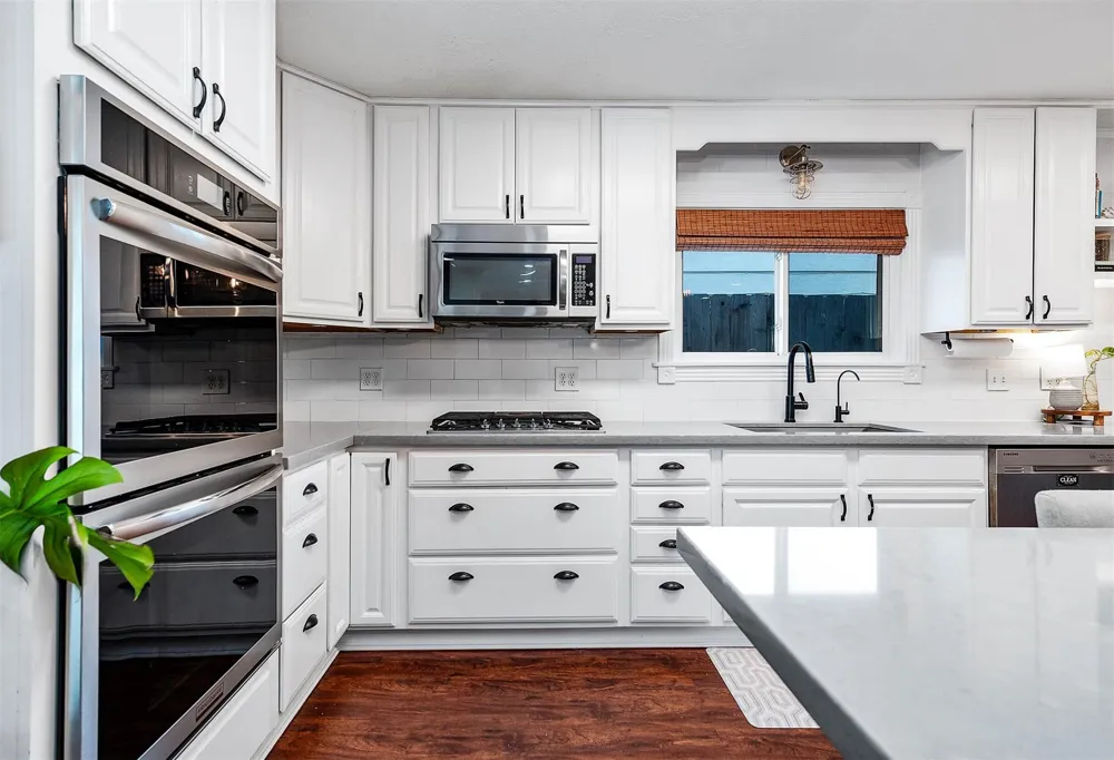 6513 Golf Crest Drive Galveston, TX 77551