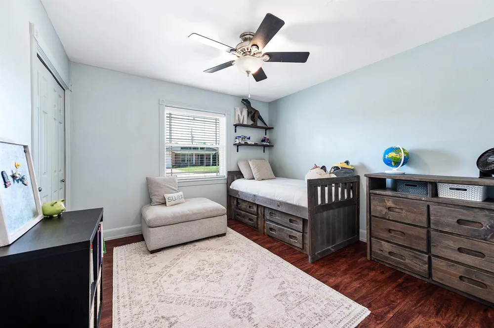 6513 Golf Crest Drive Galveston, TX 77551