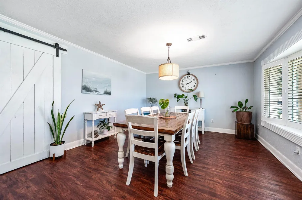 6513 Golf Crest Drive Galveston, TX 77551