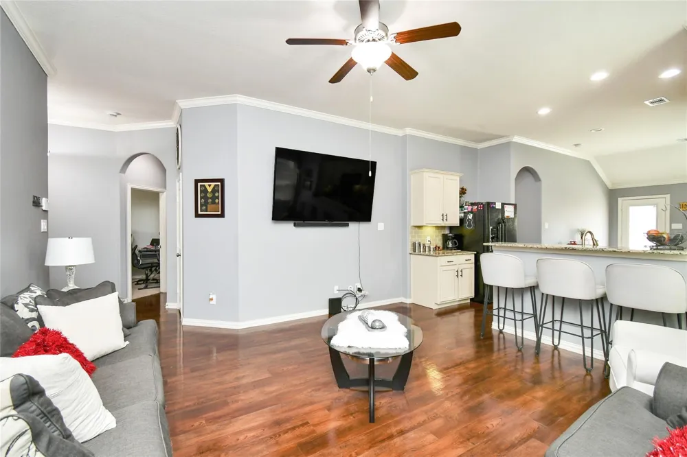 652 Maple Point Drive E Conroe, TX 77301