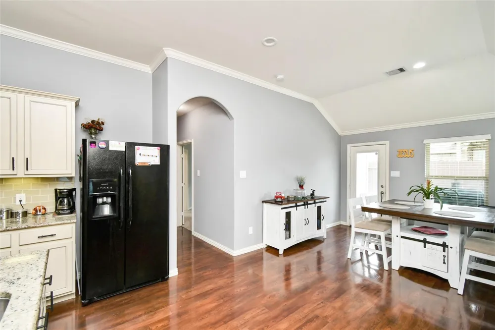 652 Maple Point Drive E Conroe, TX 77301