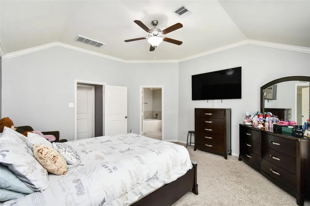 652 Maple Point Drive E Conroe, TX 77301