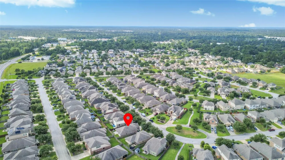 652 Maple Point Drive E Conroe, TX 77301