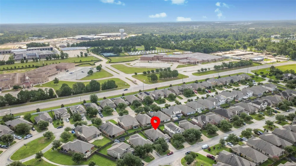 652 Maple Point Drive E Conroe, TX 77301