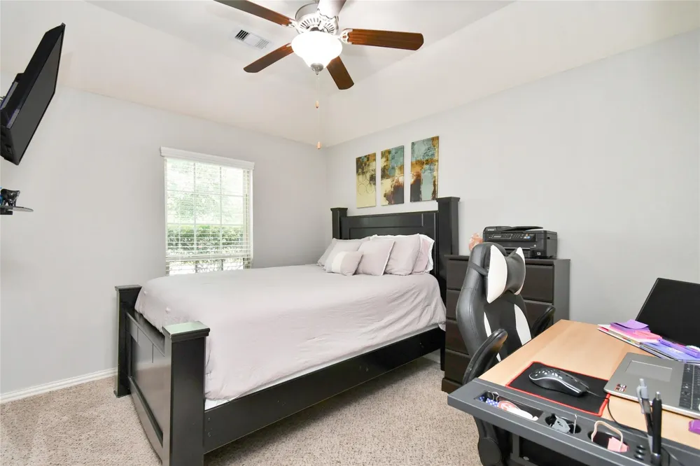 652 Maple Point Drive E Conroe, TX 77301