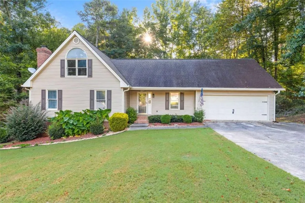 17 Mountain Oaks Drive Carrollton, GA 30116