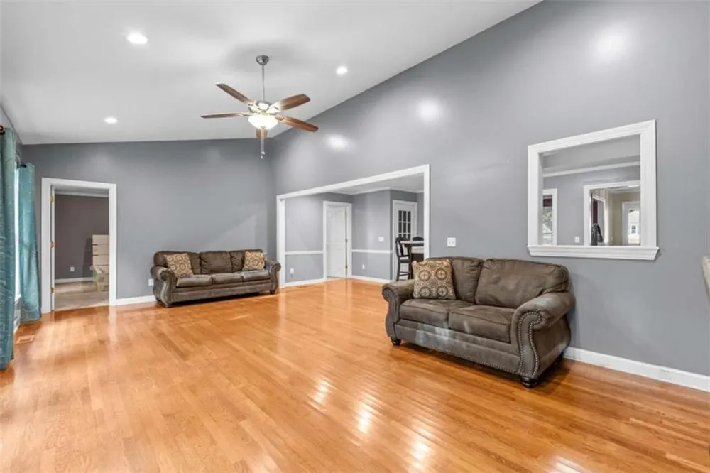 17 Mountain Oaks Drive Carrollton, GA 30116