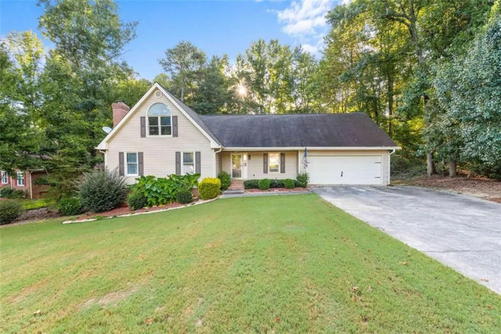 17 Mountain Oaks Drive Carrollton, GA 30116