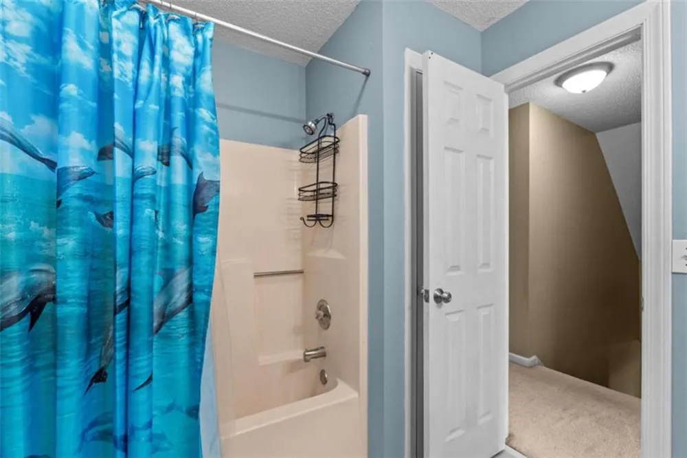17 Mountain Oaks Drive Carrollton, GA 30116