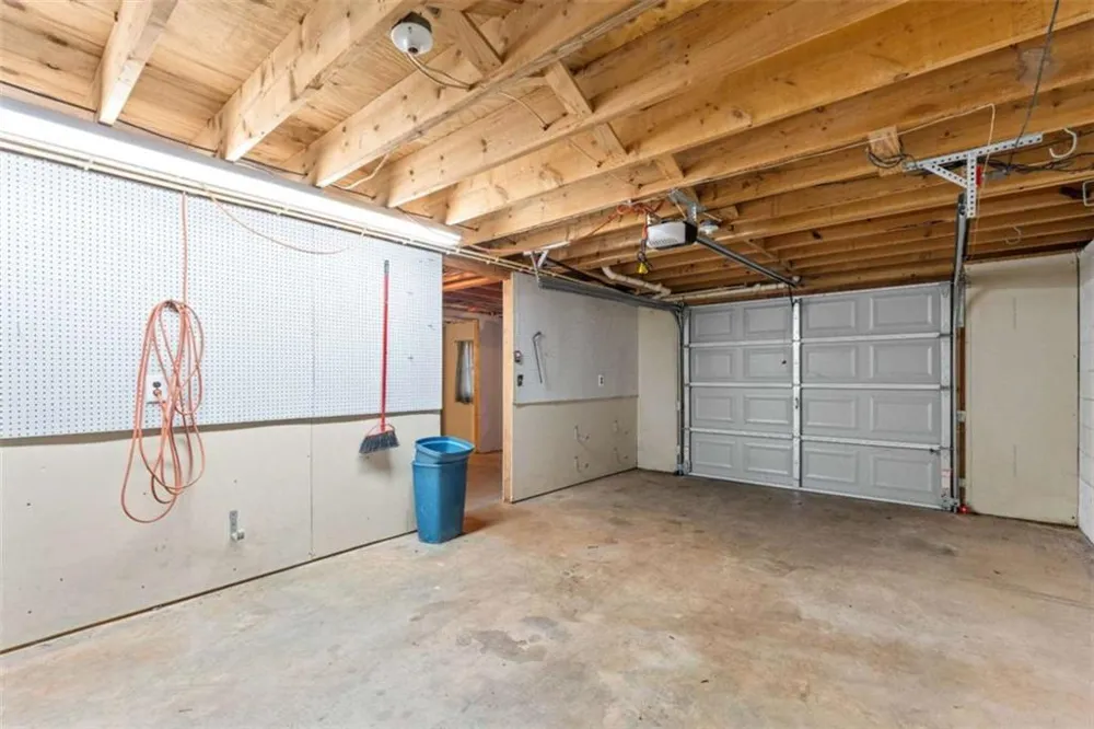 17 Mountain Oaks Drive Carrollton, GA 30116