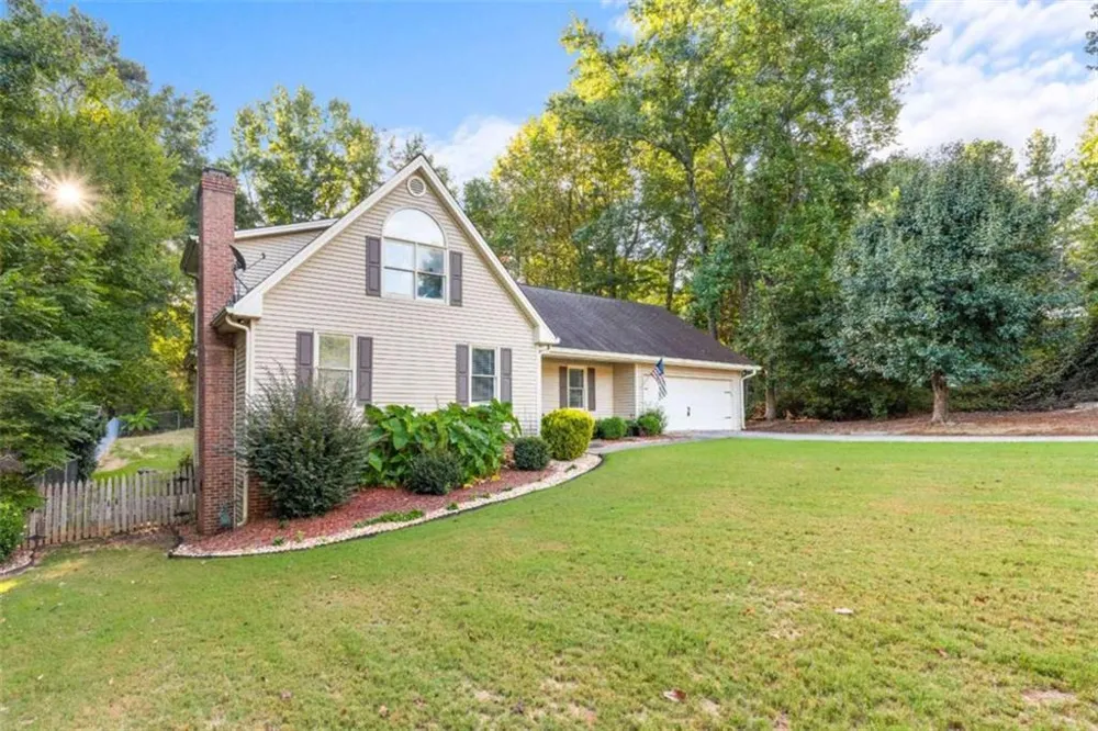 17 Mountain Oaks Drive Carrollton, GA 30116