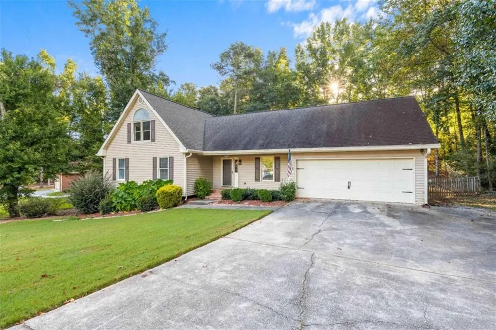 17 Mountain Oaks Drive Carrollton, GA 30116