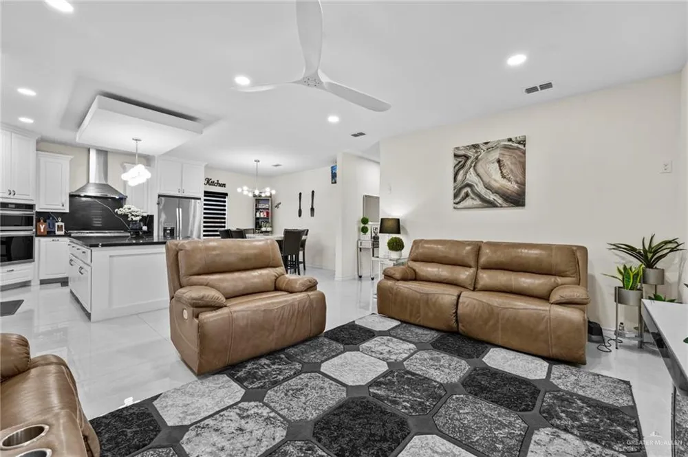 5576 Grant Street Weslaco, TX 78599