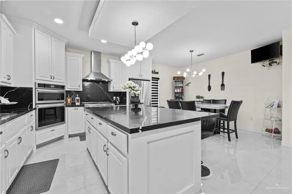5576 Grant Street Weslaco, TX 78599