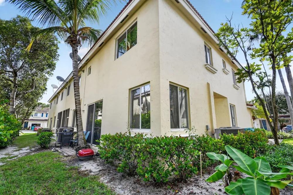 2785 S EVERGREEN CIRCLE Boynton Beach, FL 33426