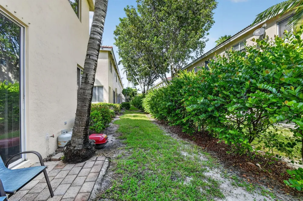 2785 S EVERGREEN CIRCLE Boynton Beach, FL 33426