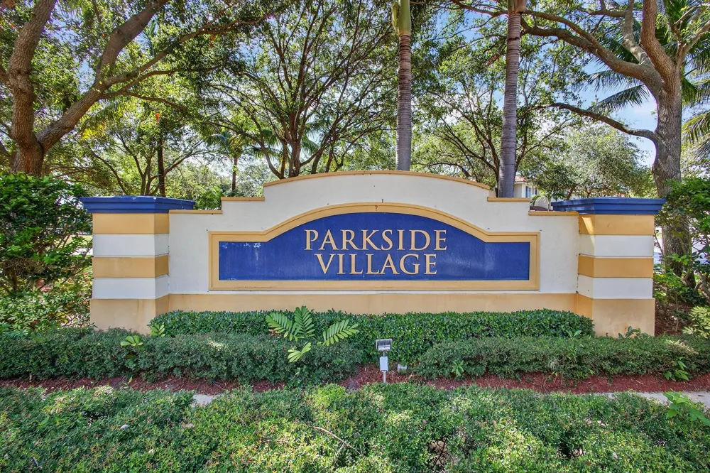2785 S EVERGREEN CIRCLE Boynton Beach, FL 33426