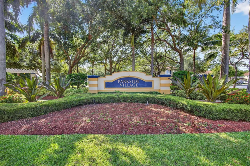 2785 S EVERGREEN CIRCLE Boynton Beach, FL 33426