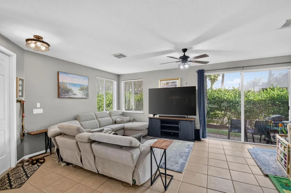 2785 S EVERGREEN CIRCLE Boynton Beach, FL 33426