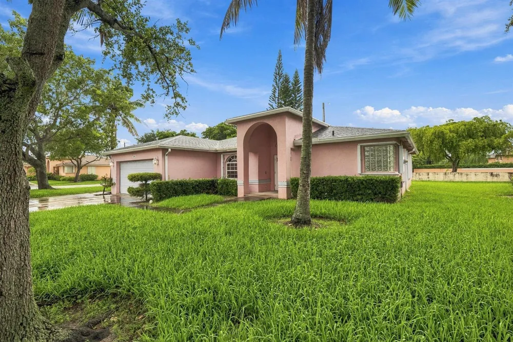 3243 NW 43RD PLACE Oakland Park, FL 33309