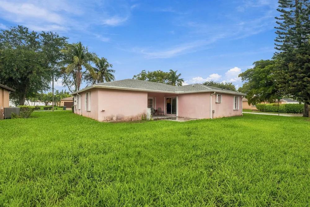3243 NW 43RD PLACE Oakland Park, FL 33309
