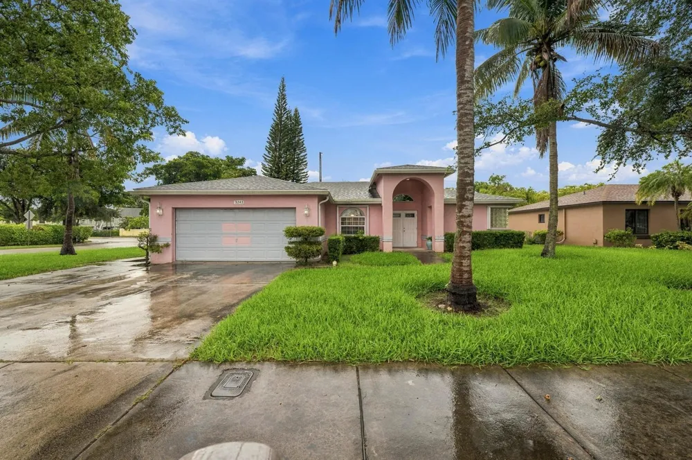 3243 NW 43RD PLACE Oakland Park, FL 33309