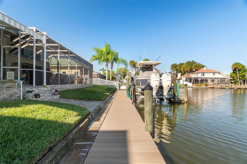 212 SYKES POINT Merritt Island, FL 32952