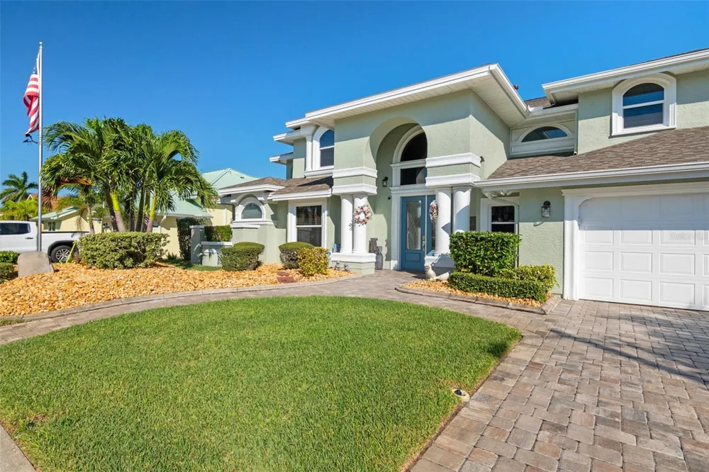 212 SYKES POINT Merritt Island, FL 32952