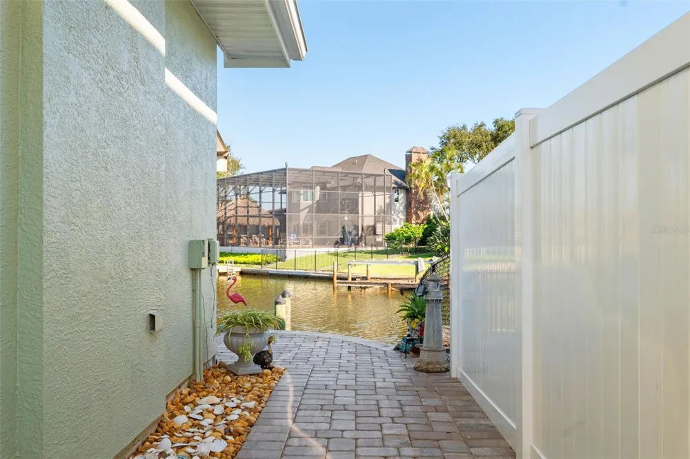 212 SYKES POINT Merritt Island, FL 32952