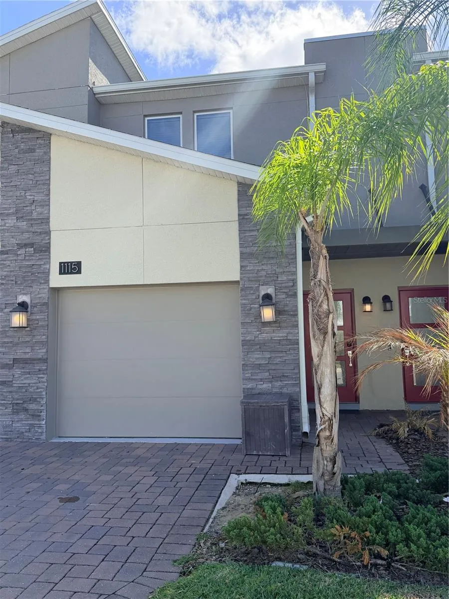 1115 CHALLENGE DRIVE #1115 Davenport, FL 33896