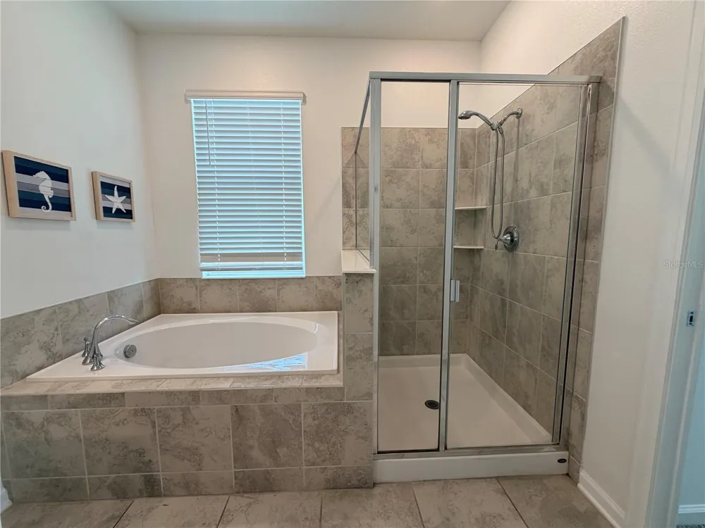 1115 CHALLENGE DRIVE #1115 Davenport, FL 33896
