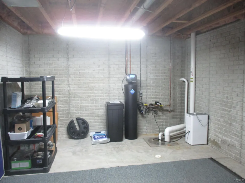 2304 Woodridge Drive Madison Charter Township, MI 49221
