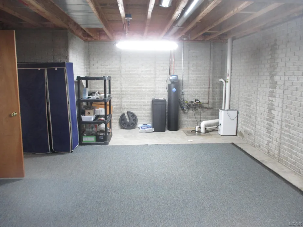 2304 Woodridge Drive Madison Charter Township, MI 49221