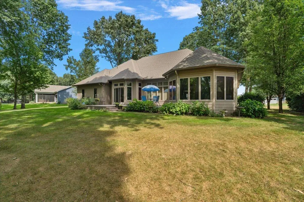 3958 Fox Woods Road Lincoln Charter Township, MI 49085