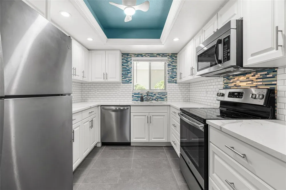 1647 SOUTHWOOD STREET #1647 Sarasota, FL 34231