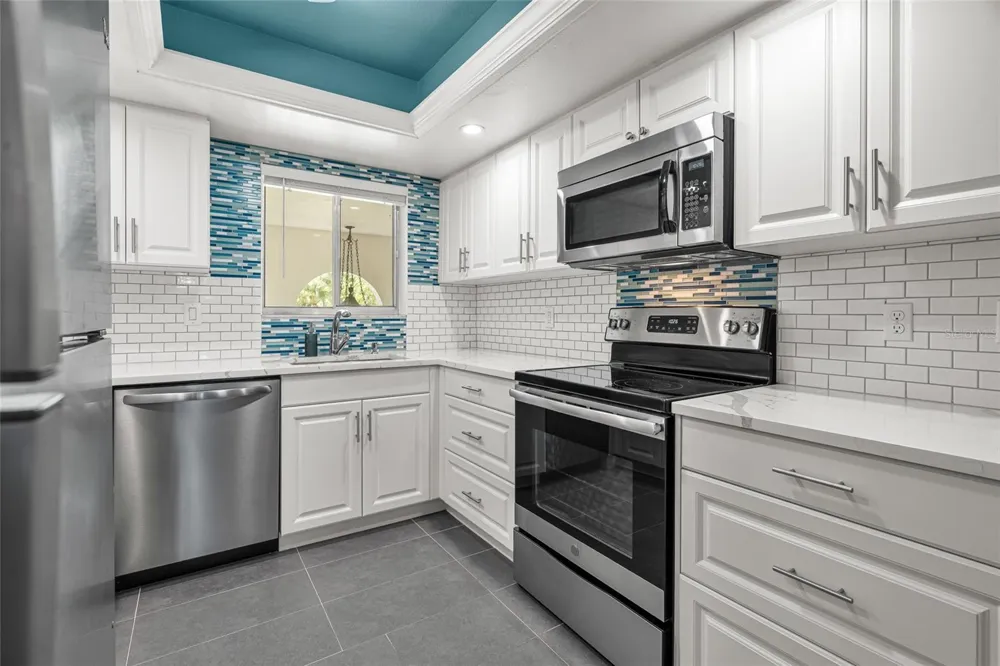 1647 SOUTHWOOD STREET #1647 Sarasota, FL 34231