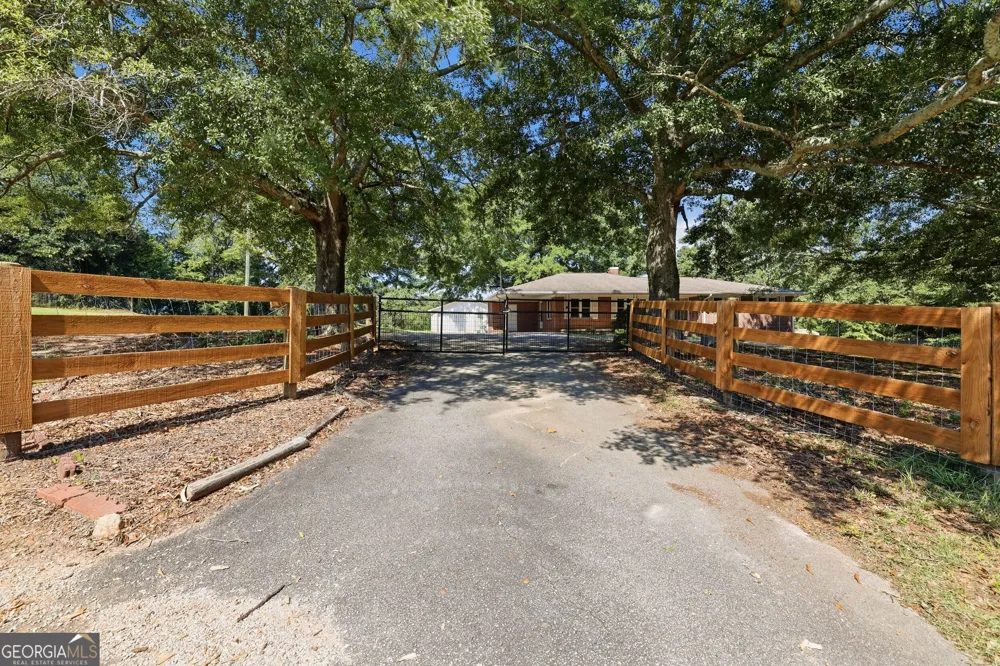 6344 Mize RD Toccoa, GA 30577