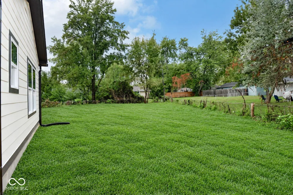8332 Aspen Court Indianapolis, IN 46226