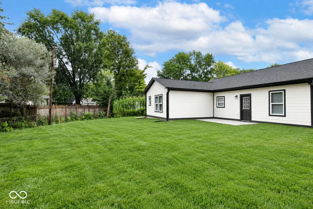 8332 Aspen Court Indianapolis, IN 46226