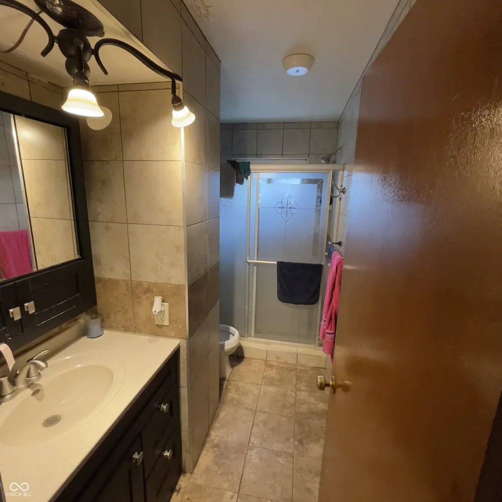 1426 Graham Avenue Indianapolis, IN 46219