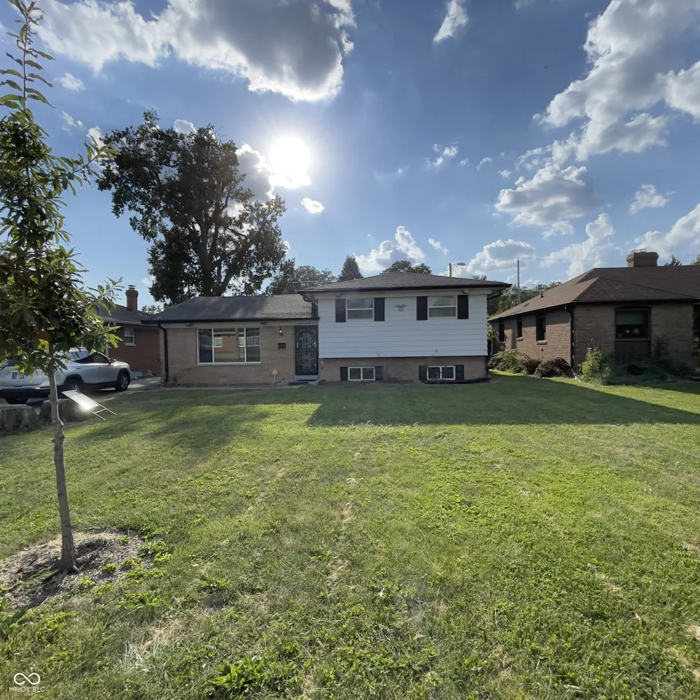 1426 Graham Avenue Indianapolis, IN 46219