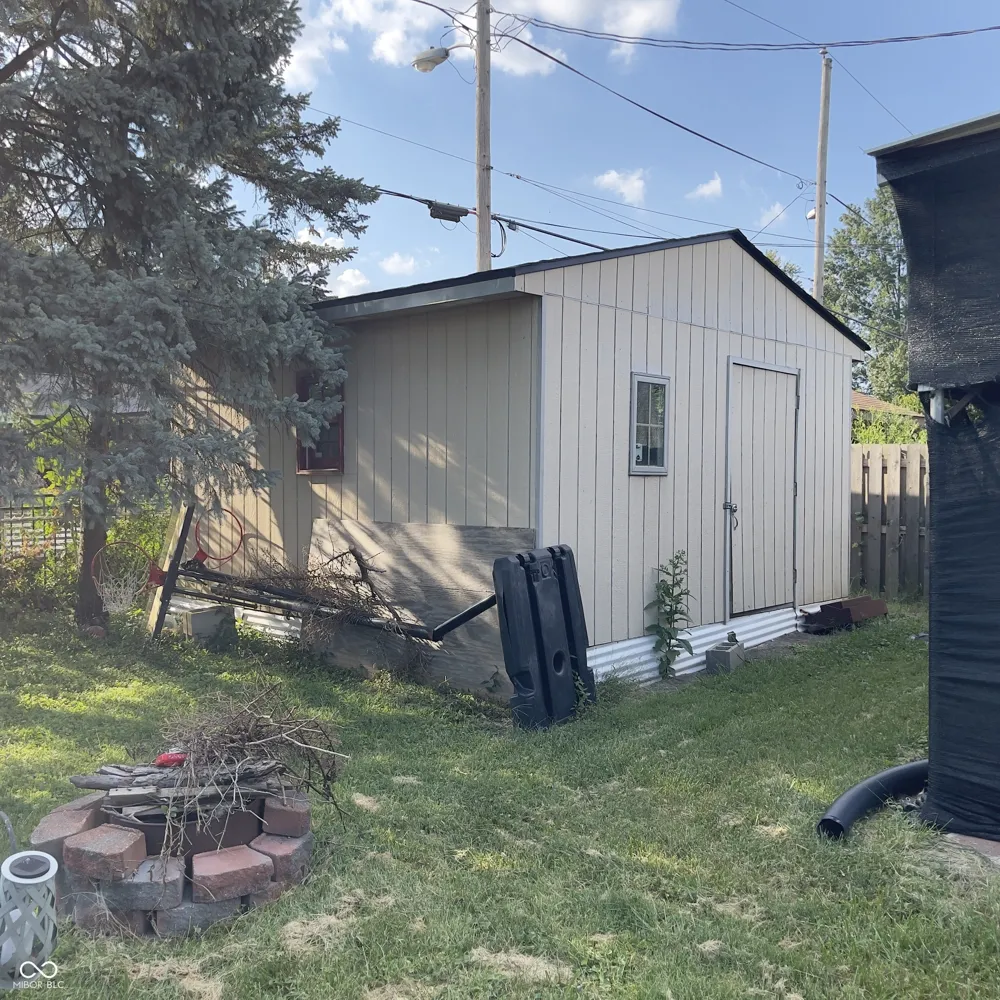 1426 Graham Avenue Indianapolis, IN 46219